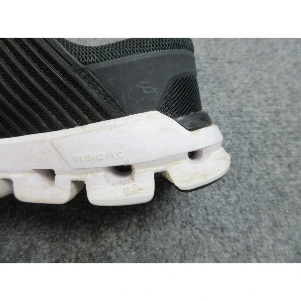 On Cloudstratus Shoes Womens Size 9 Swiss Engineering Running Athletic Sneakers